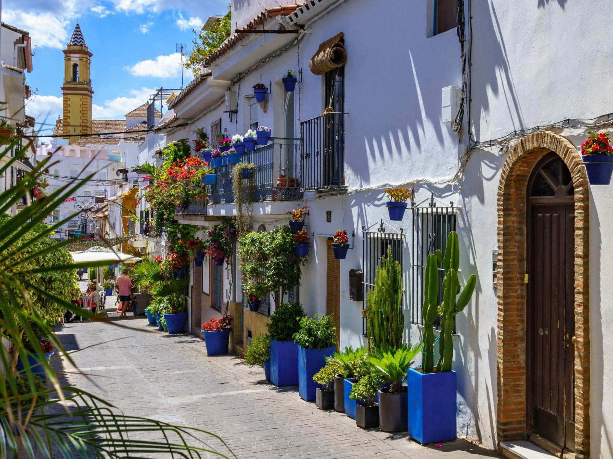 Granadillas Villa *